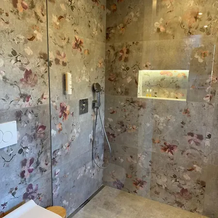 Urbana Luxury Lesce (Upper Carniola)