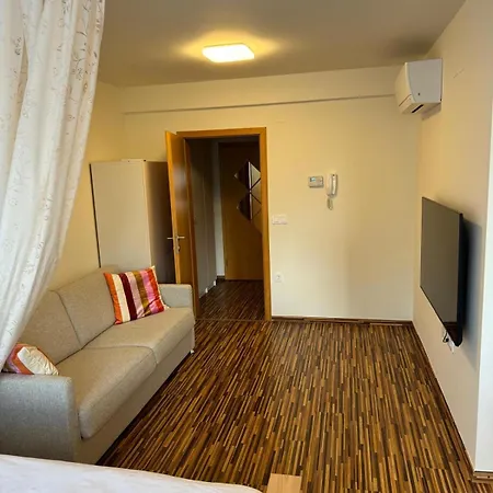 Urbana Luxury Apartamento Lesce (Upper Carniola)