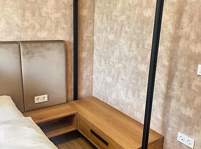 Urbana Luxury Апартаменты Лешче