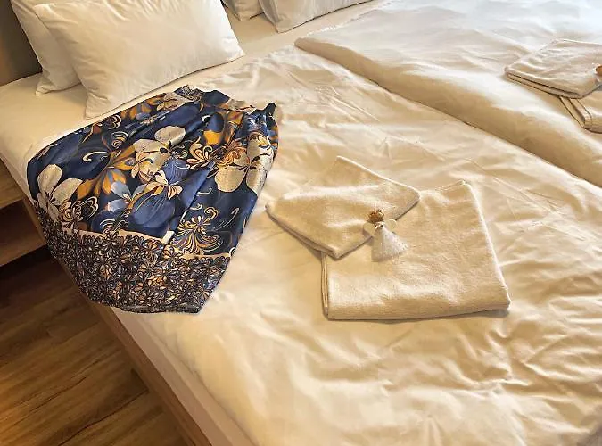 Urbana Luxury * Лешче