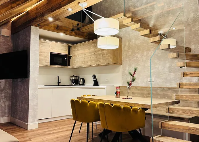 Urbana Luxury Лешче