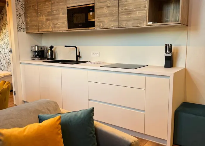 Urbana Luxury Апартаменты