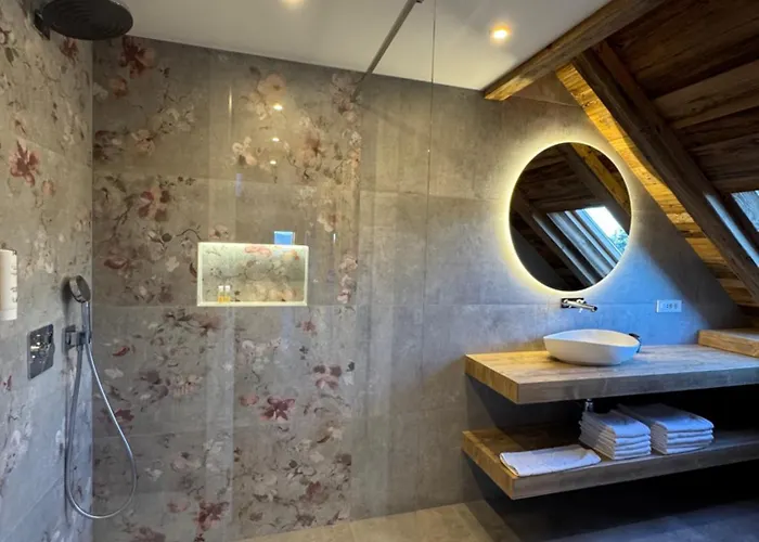 Urbana Luxury Apartament *